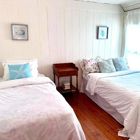 Cozy Beach - Direct Waterfront! East Haven Buitenkant foto