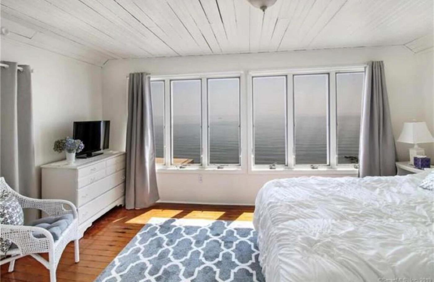 Cozy Beach - Direct Waterfront! East Haven Buitenkant foto